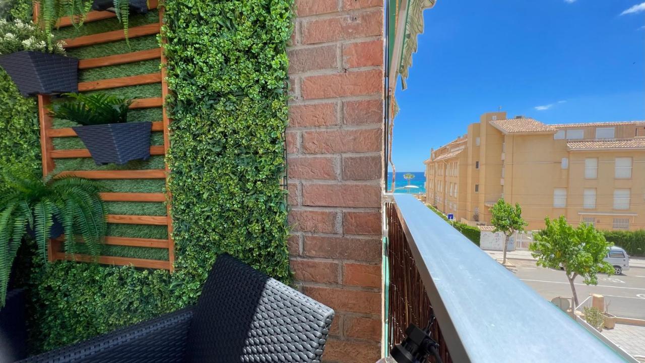 Torre de la HoradadaLa Torre - Terraza Y Vistas Al Marアパートメント エクステリア 写真